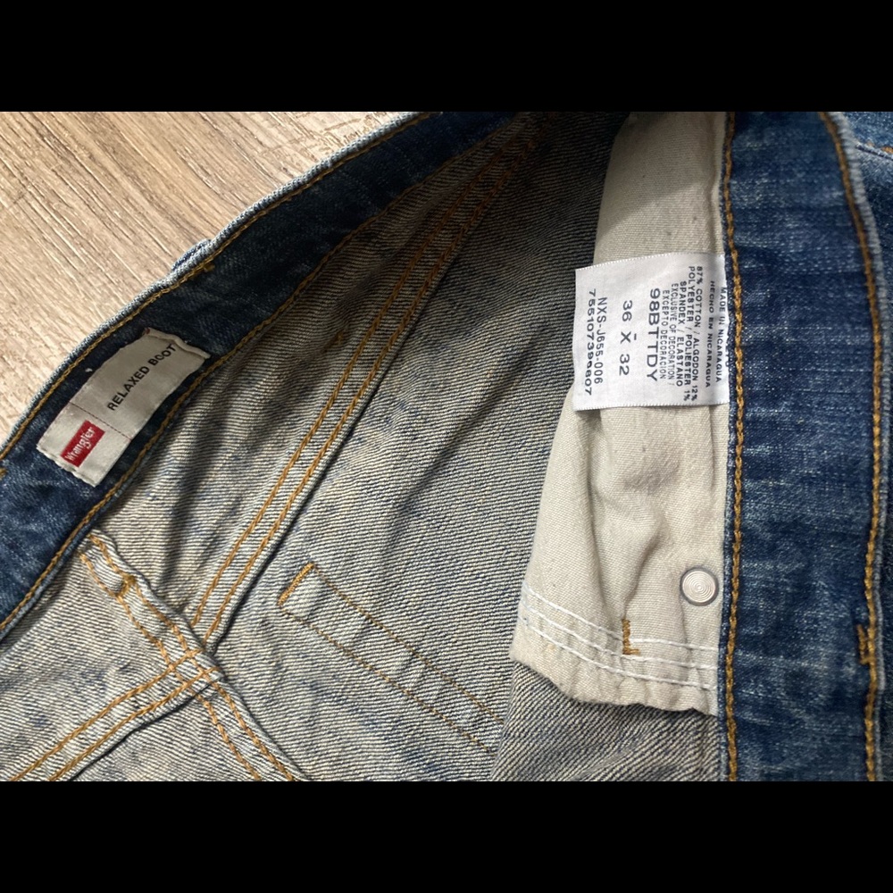 Wrangler -relaxed boot 36x32